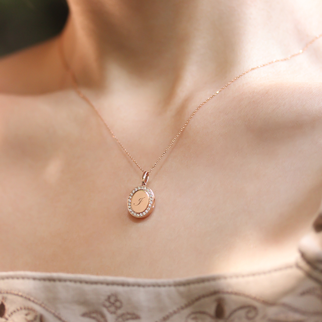 Mori diamond locket